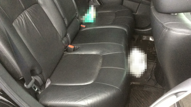 内装後方シート