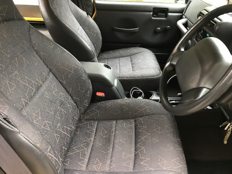 内装前方シート