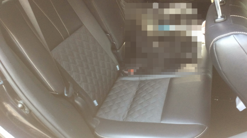 内装後方シート