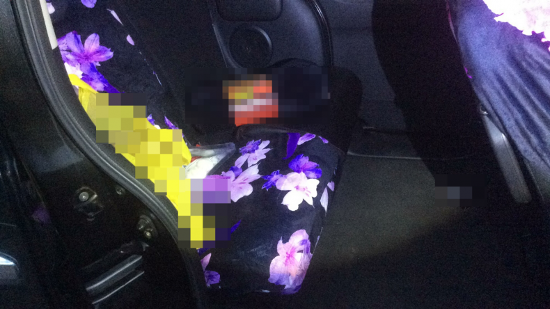 内装後方シート