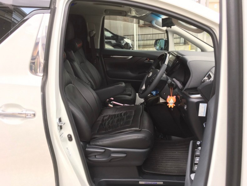 内装前方シート