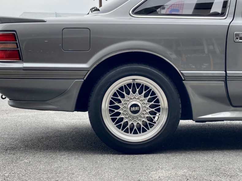 タイヤホイール後