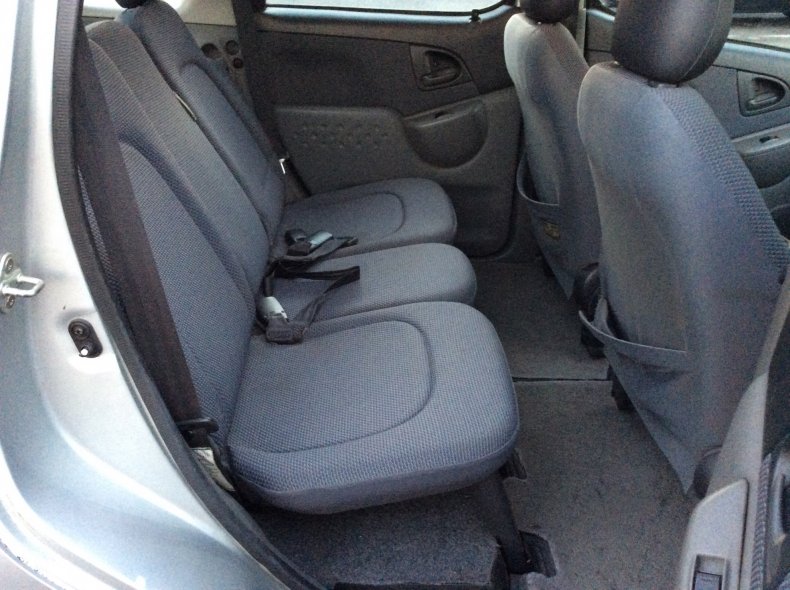 内装後方シート