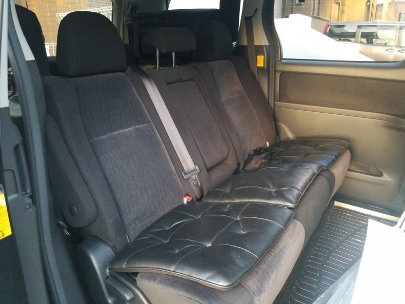 内装後方シート