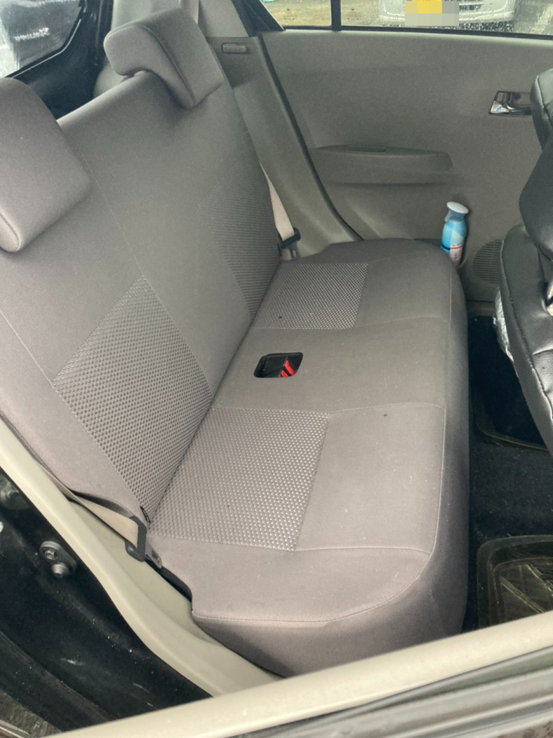 内装後方シート