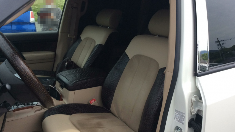 内装前方シート