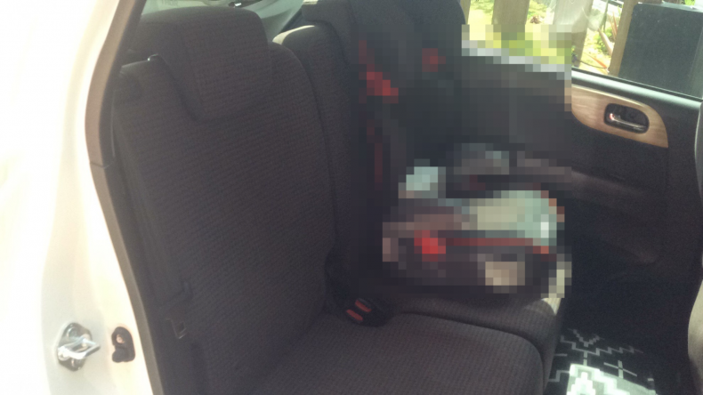 内装後方シート