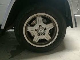 タイヤホイール前