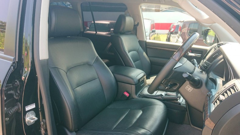 内装前方シート