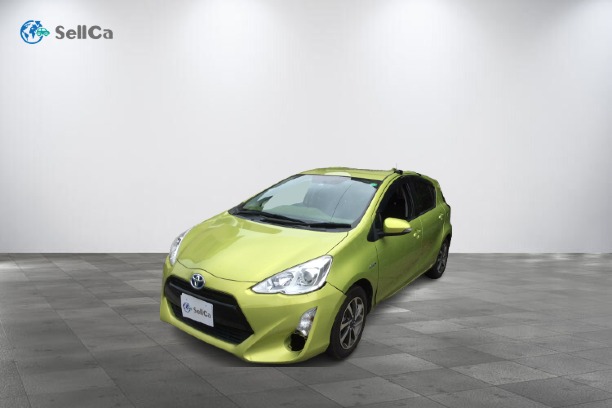 トヨタ/アクア-121019