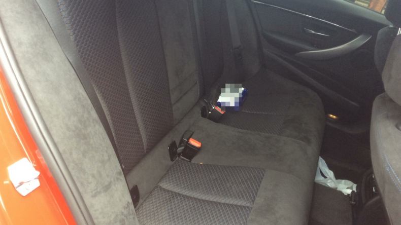 内装後方シート