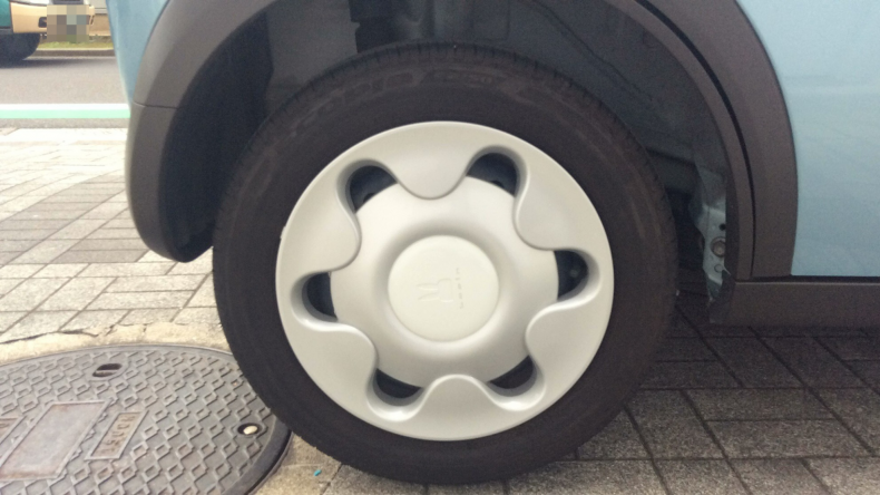 タイヤホイール前