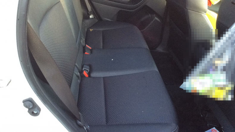 内装後方シート