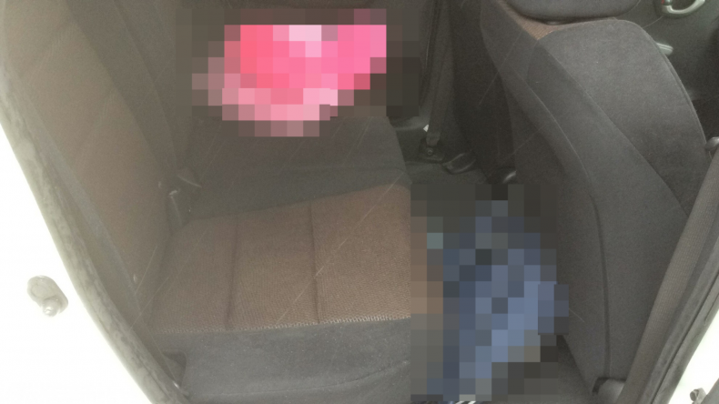 内装後方シート