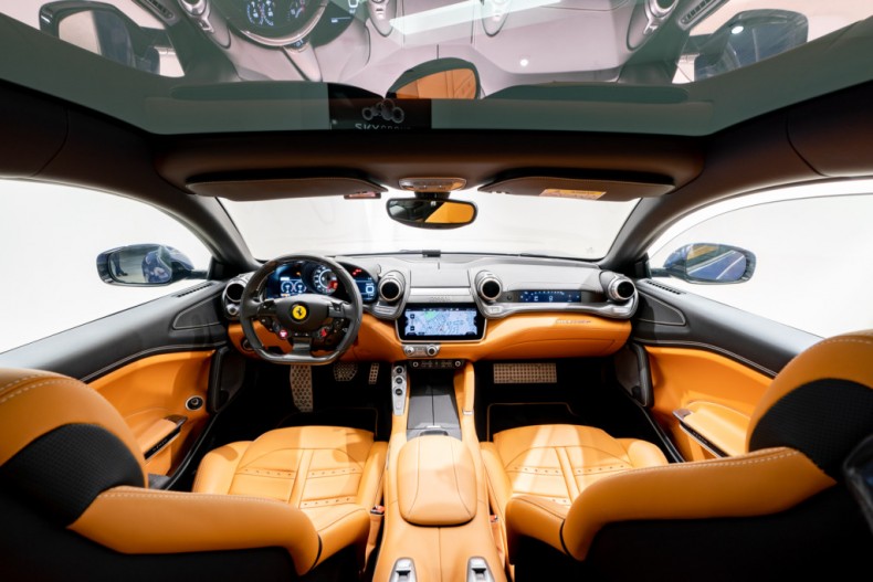 内装インパネ全体