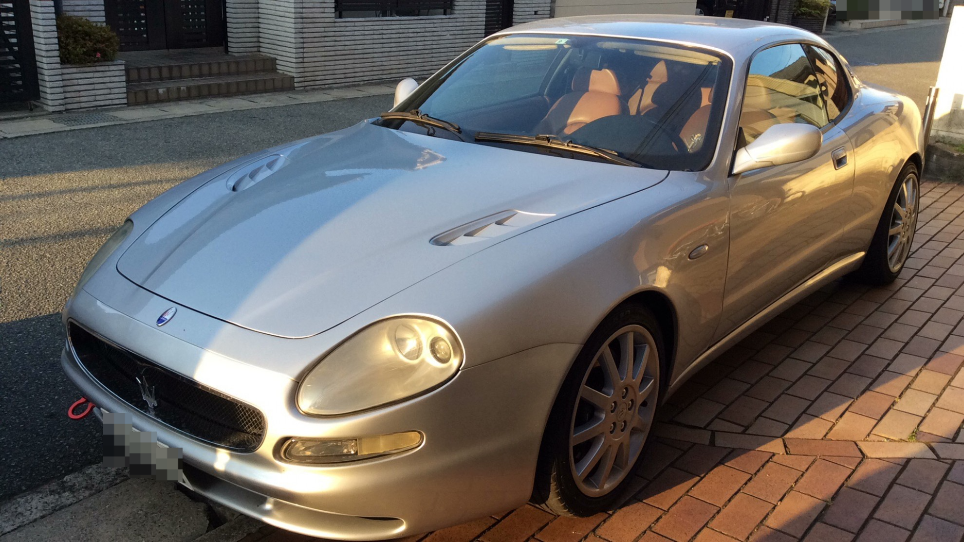 マセラティ　３２００ＧＴの車種サムネイル画像