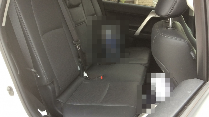 内装後方シート