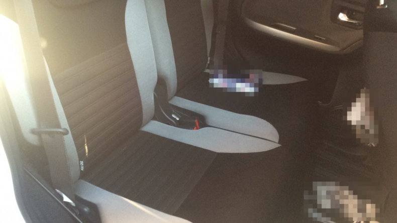 内装後方シート