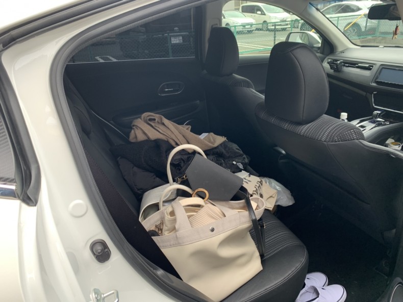 内装後方シート