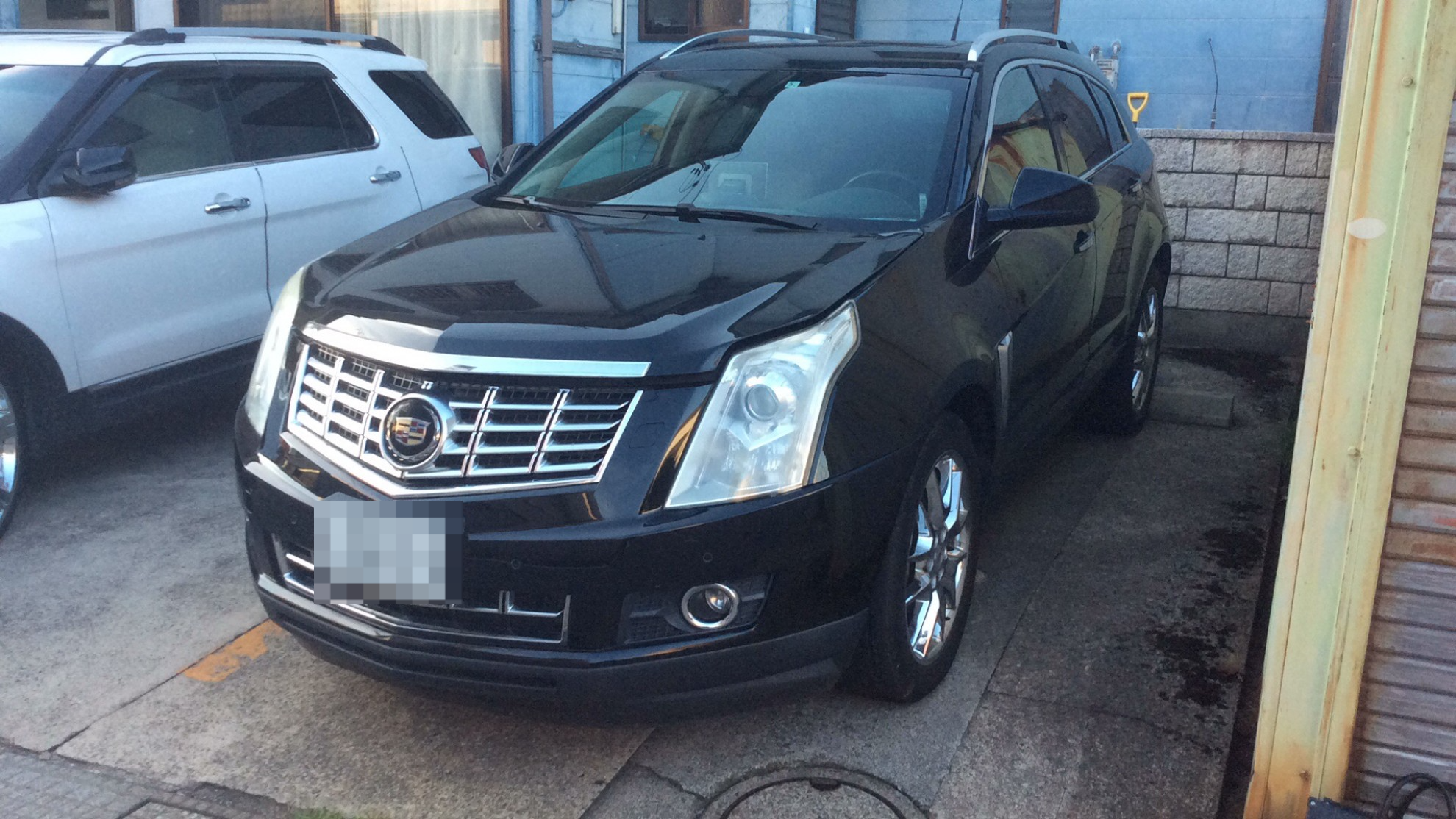 キャデラック　キャデラックＳＲＸクロスオーバーの車種サムネイル画像