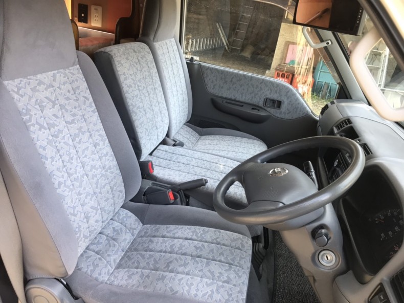 内装前方シート