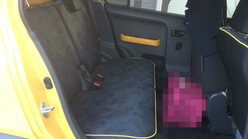 内装後方シート