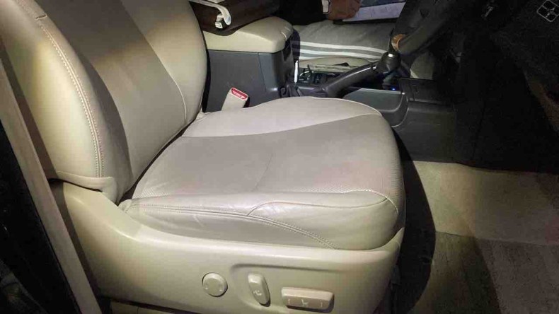 内装前方シート