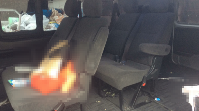 内装後方シート