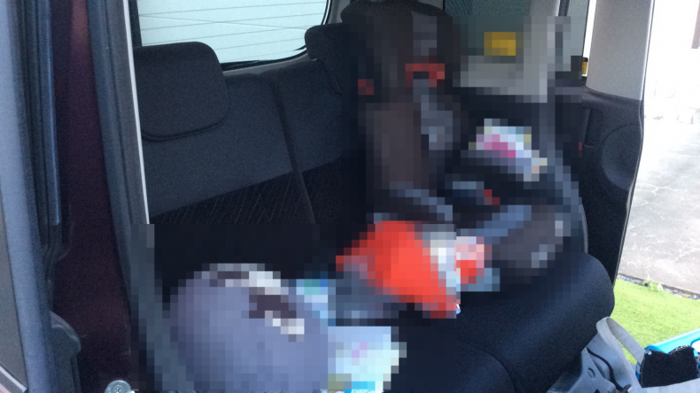 内装後方シート