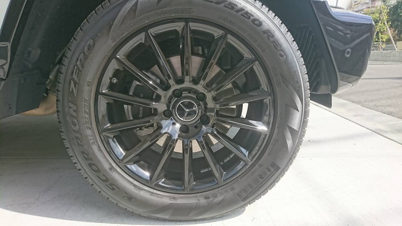 タイヤホイール前