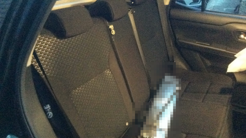 内装後方シート