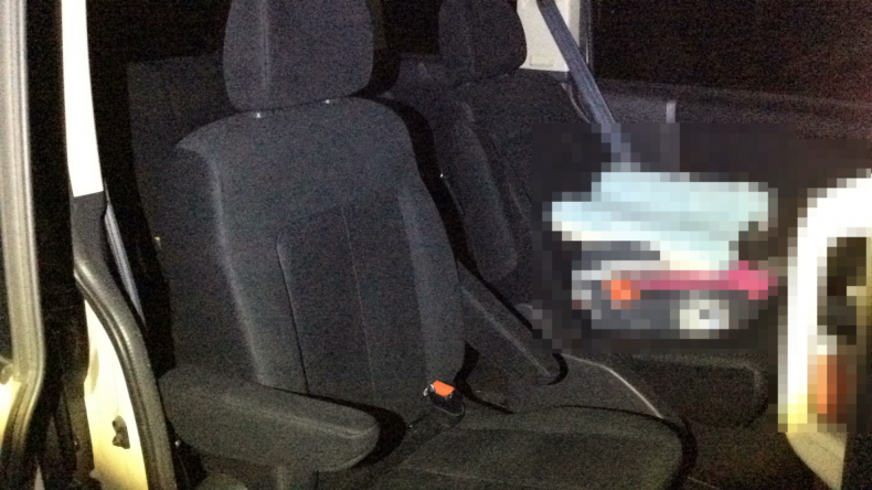 内装後方シート