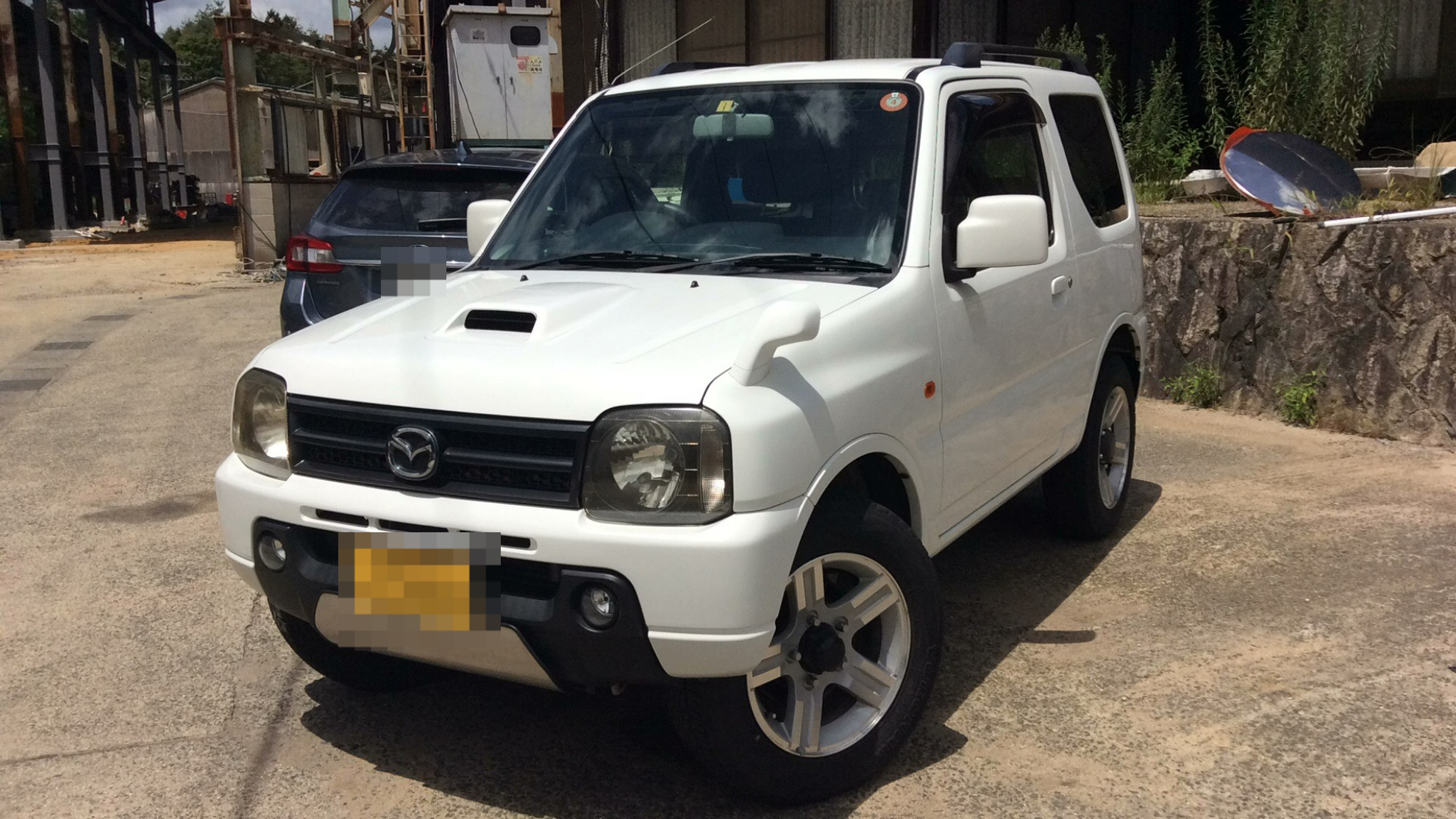 マツダ　ＡＺオフロードの車種サムネイル画像