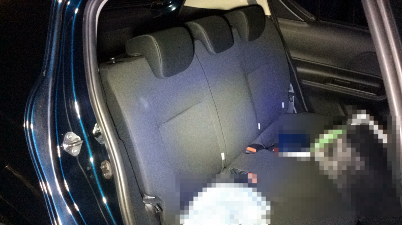 内装後方シート