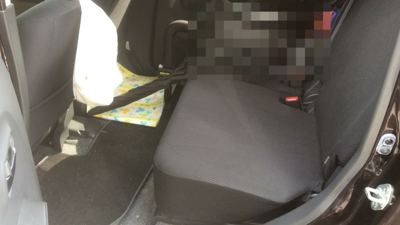 内装後方シート