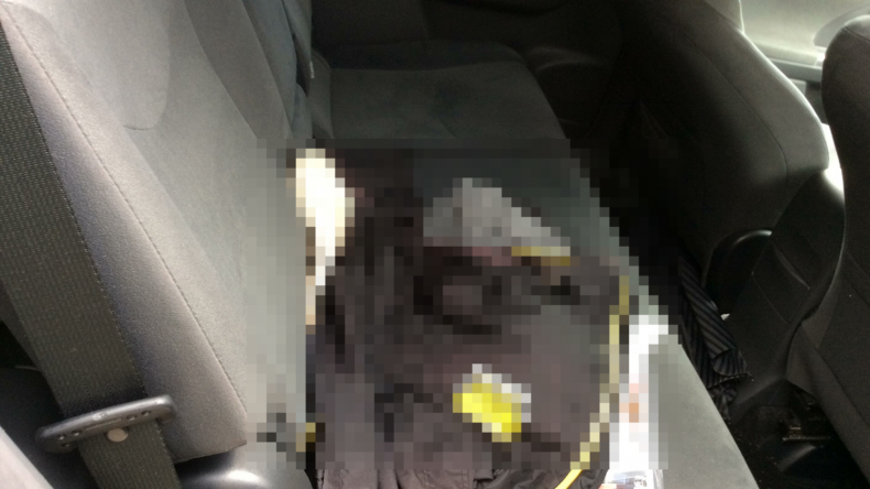 内装後方シート