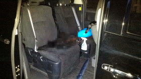 内装後方シート