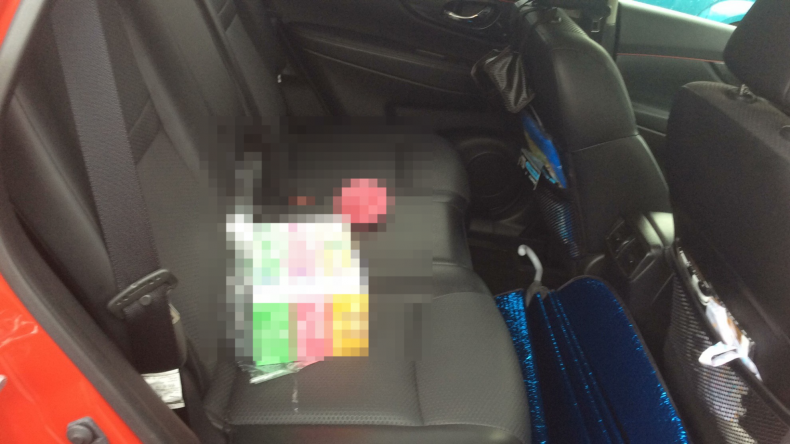 内装後方シート