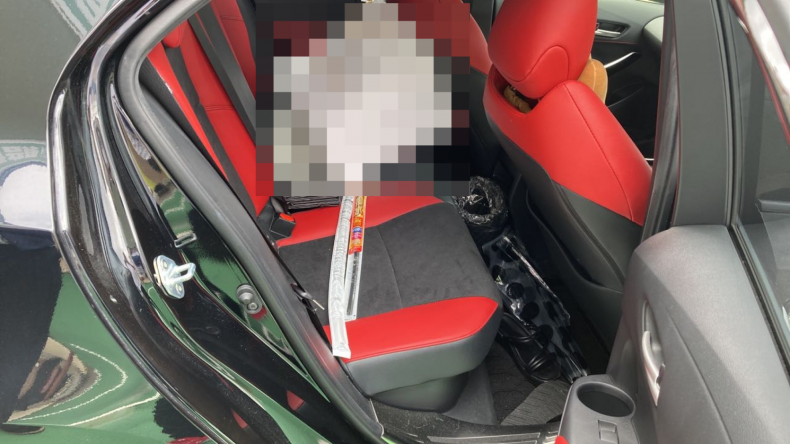 内装後方シート