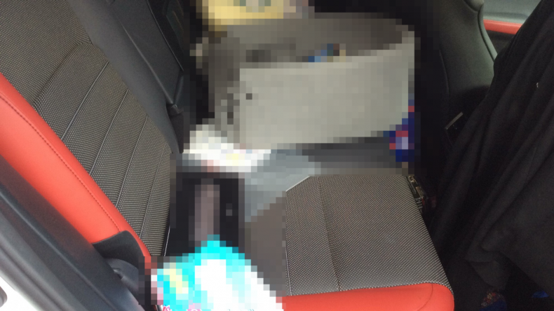 内装後方シート