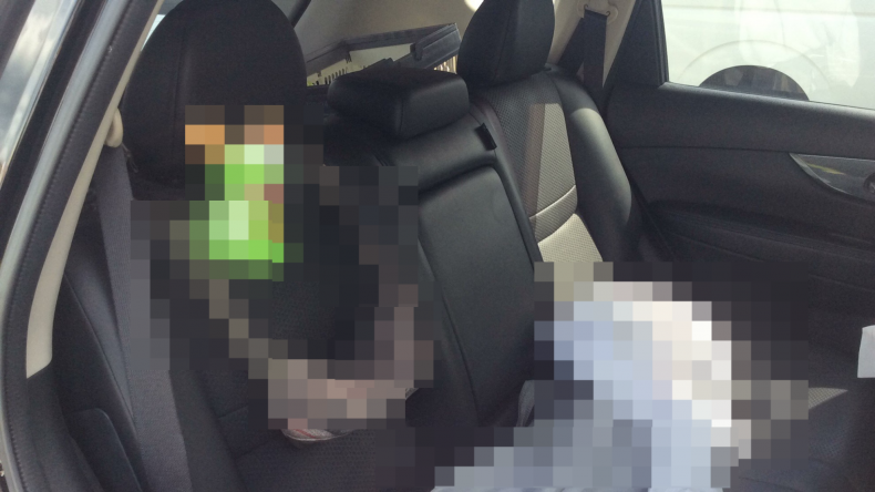 内装後方シート