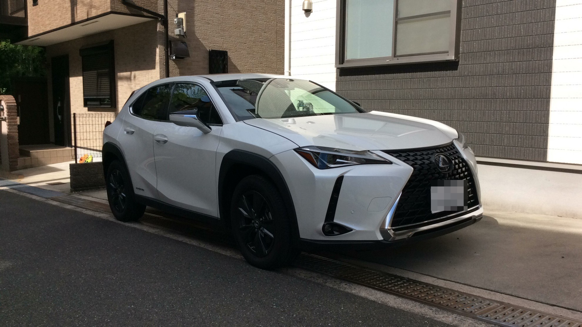 2022年9月成約のUX UX250hブラウンエディションのメイン画像