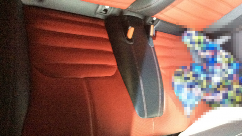 内装後方シート