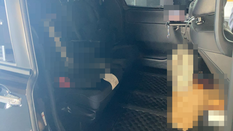 内装後方シート