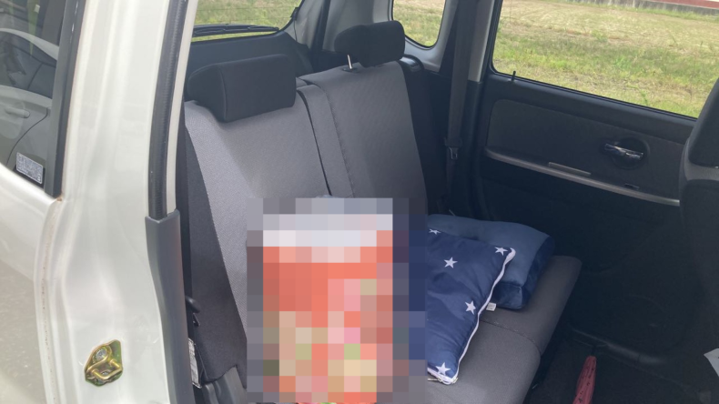 内装後方シート