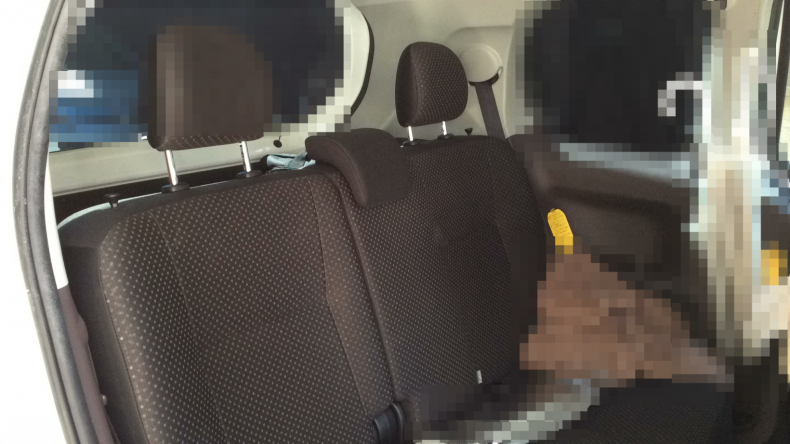 内装後方シート