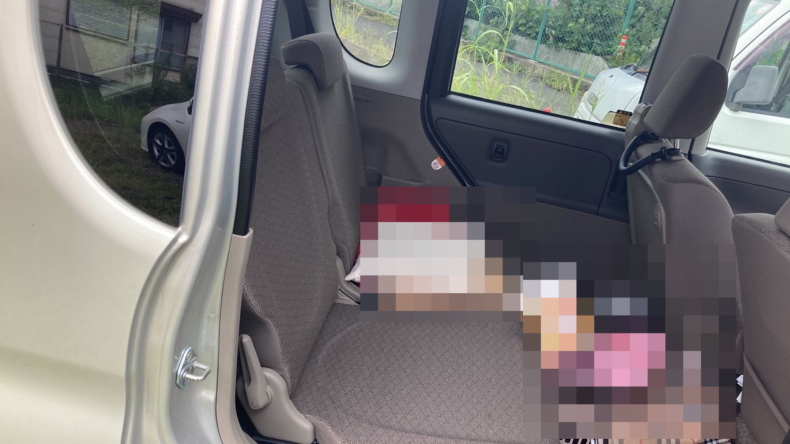 内装後方シート