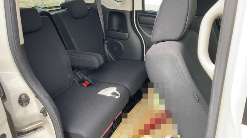 内装後方シート