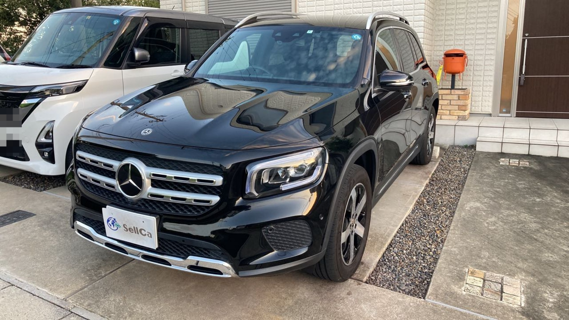 メルセデス・ベンツ　ＧＬＢ ＧＬＢ２００ｄ ４マチック ＡＭＧラインの車種サムネイル画像