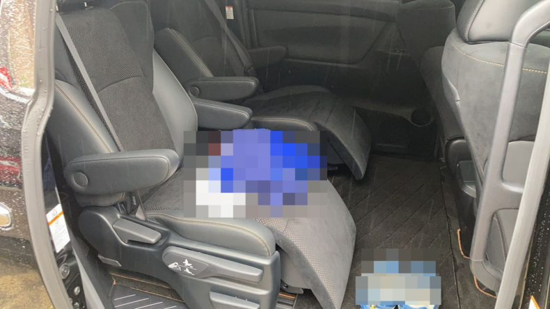 内装後方シート